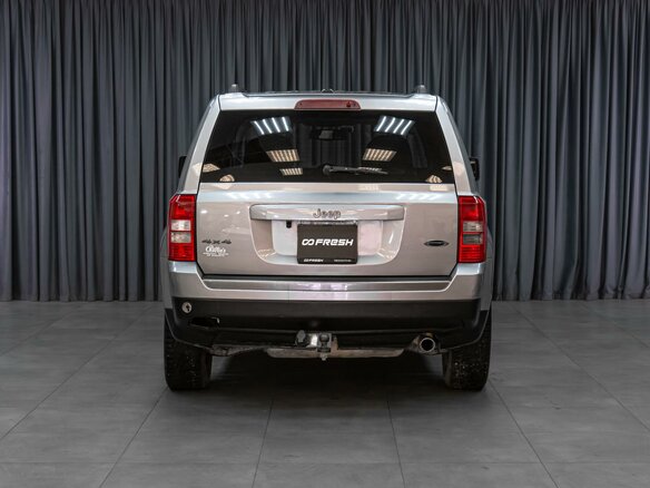 2015 Jeep Liberty (Patriot), серый - вид 3