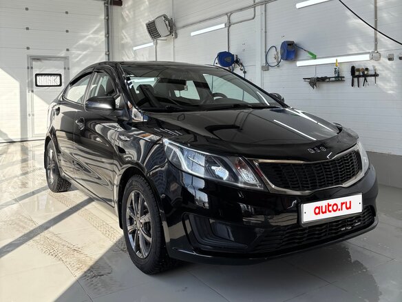 2011 Kia Rio III, чёрный, 650000 рублей