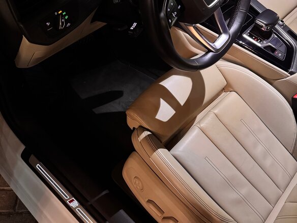 2021 Audi A4 45 TFSI V (B9) Рестайлинг, белый, 3475000 рублей - вид 35