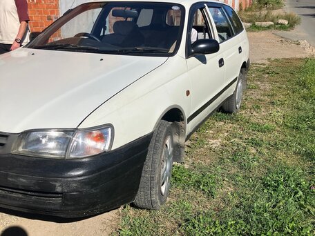 1995 Toyota Caldina I, белый, 290000 рублей, вид 2