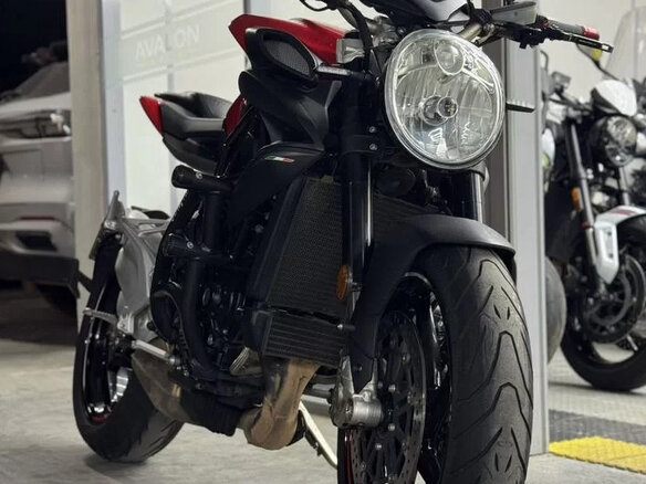 2018 MV Agusta Brutale 800, красный, 640000 рублей - вид 12
