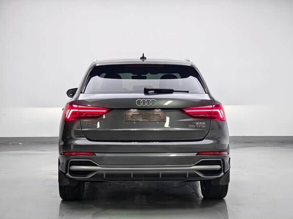 2023 Audi Q3 35 TFSI II (F3), серый, 2459007 рублей - вид 4