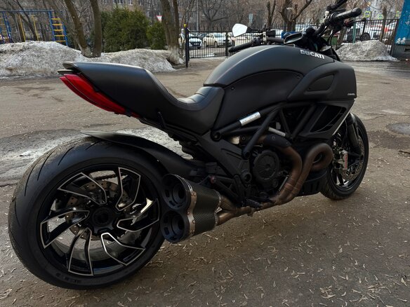 2013 Ducati Diavel, чёрный, 1000000 рублей - вид 1