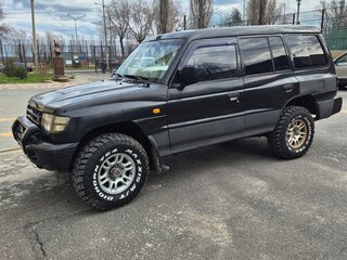 1999 Mitsubishi Pajero II Рестайлинг, чёрный, 590000 рублей, вид 2
