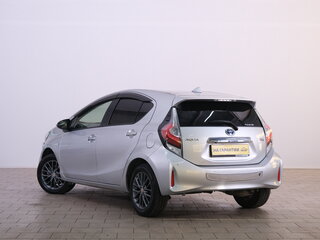 2018 Toyota Aqua I Рестайлинг 2, серый, 1129000 рублей, вид 4