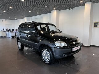 2011 Chevrolet Niva I Рестайлинг, чёрный, 259000 рублей, вид 1