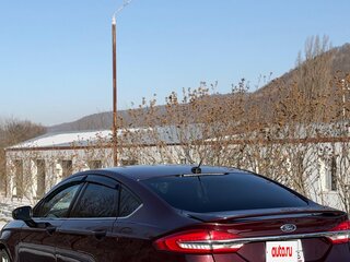 2016 Ford Fusion (North America) II Рестайлинг, красный, 1280000 рублей, вид 4