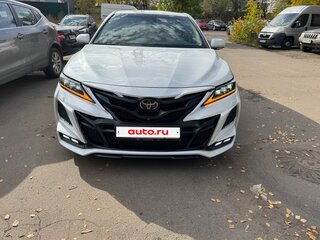 2018 Toyota Camry VIII (XV70), белый, 3250000 рублей, вид 2