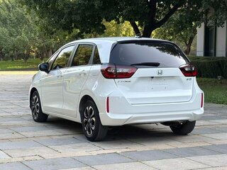 2022 Honda Fit IV, белый, 1299000 рублей, вид 4