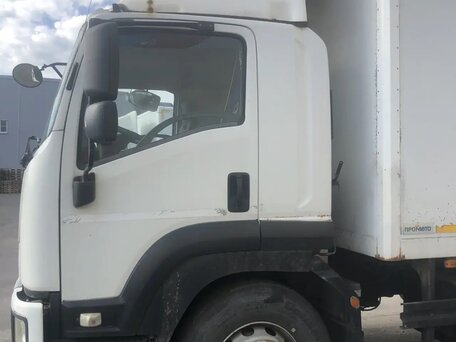 2017 Isuzu Forward (F-Series), белый, 1400000 рублей, вид 3