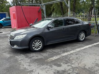 2013 Toyota Camry VII (XV50), серый, 1400000 рублей, вид 3