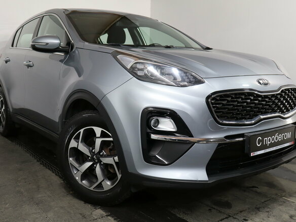 2020 Kia Sportage IV Рестайлинг, серебристый