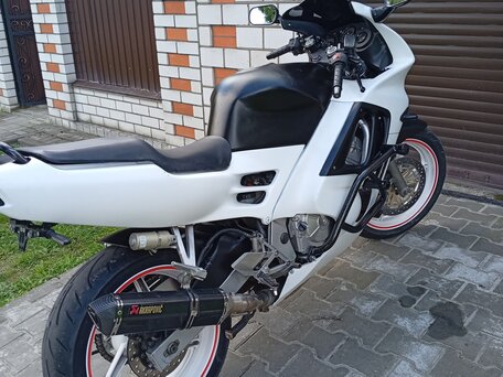 1995 Honda CBR 600F, белый, 310000 рублей, вид 3