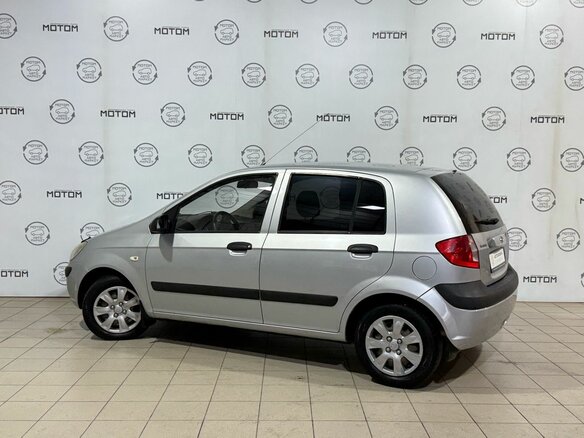 2010 Hyundai Getz I Рестайлинг, серебристый - вид 1