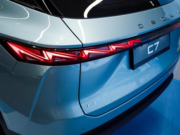 2026 Omoda C7, зелёный - вид 13