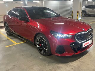 2023 BMW i5 M60 xDrive, красный, 12500000 рублей, вид 2