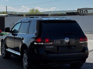 2008 Volkswagen Touareg I Рестайлинг, чёрный, 800000 рублей, вид 3