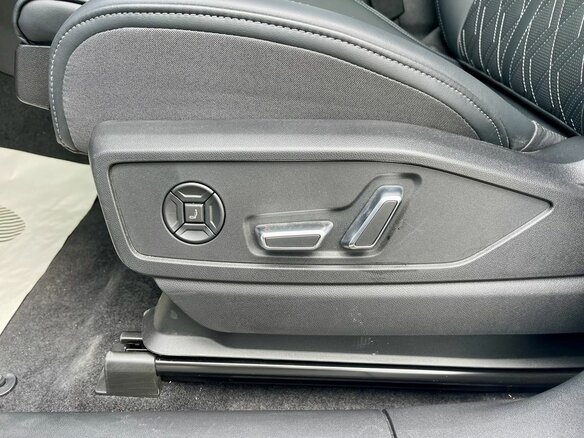 2026 Audi Q5 L III (GU), белый - вид 15