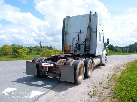 2003 Peterbilt 387, белый, 2450000 рублей, вид 3