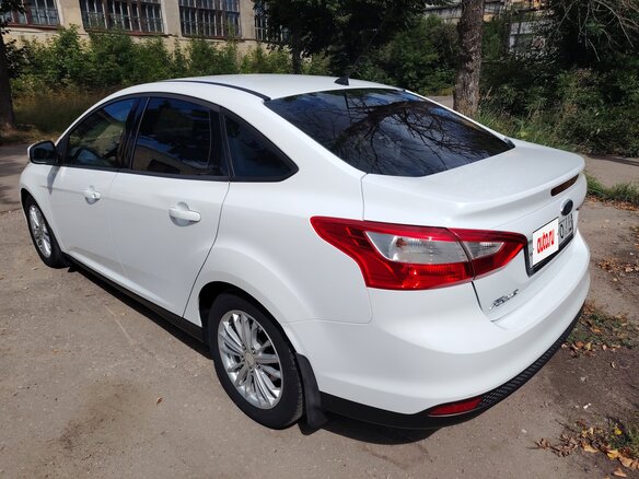 2013 Ford Focus III, белый, 800000 рублей - вид 6