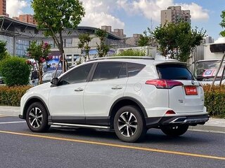 2019 Toyota RAV4 IV (XA40) Рестайлинг, белый, 1840000 рублей, вид 5