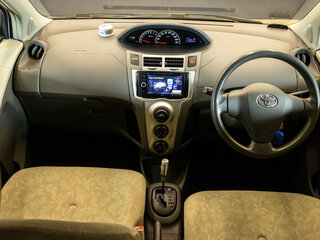 2009 Toyota Vitz II (XP90), серый, 630000 рублей, вид 5