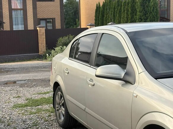 2008 Opel Astra H Рестайлинг, бежевый - вид 2