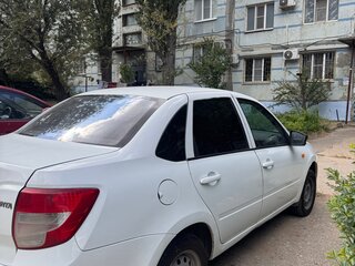 2015 Lada (ВАЗ) Granta I, белый, 360000 рублей, вид 3
