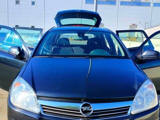 2013 Opel Astra H Рестайлинг, чёрный, 610000 рублей, вид 3