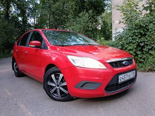 2011 Ford Focus II Рестайлинг, красный, 470000 рублей, вид 1