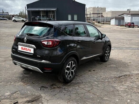 2018 Renault Kaptur I, чёрный, 1825000 рублей - вид 2