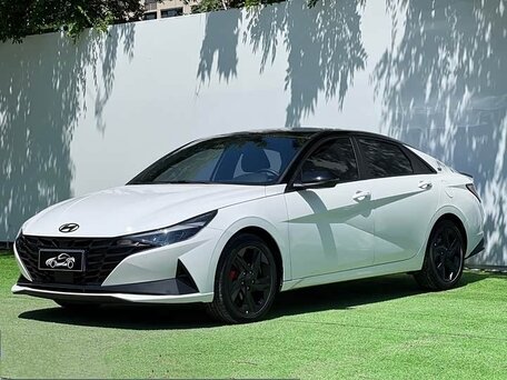 Hyundai Elantra VII (CN7)