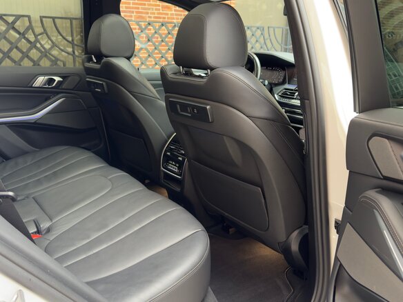 2020 BMW X5 40i IV (G05/G18), белый, 6800000 рублей - вид 18