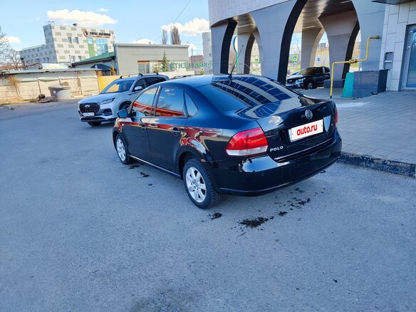 2012 Volkswagen Polo V, чёрный, 650000 рублей - вид 4