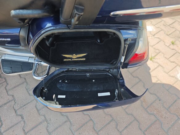 2007 Honda GL 1800 Gold Wing, синий, 900000 рублей - вид 12