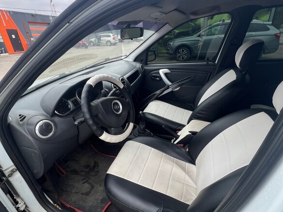 2015 Lada (ВАЗ) Largus I, белый, 375000 рублей - вид 8