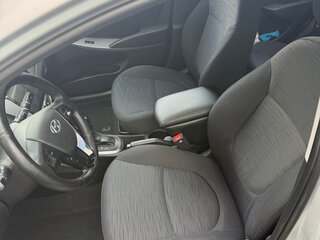 2014 Hyundai Solaris I Рестайлинг, серый, 675000 рублей, вид 5