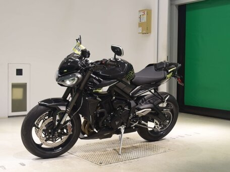 2025 Triumph Street Triple, чёрный, 1270000 рублей, вид 4