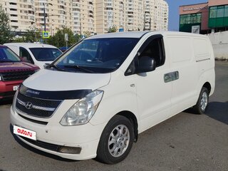 2010 Hyundai Grand Starex, белый, 900000 рублей, вид 5