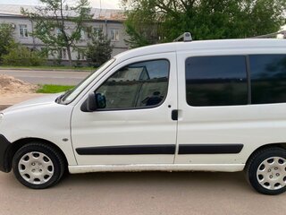2010 Peugeot Partner I Рестайлинг, белый, 410000 рублей, вид 4