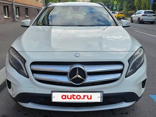 2016 Mercedes-Benz GLA 200 I (X156), белый, 1410000 рублей, вид 3