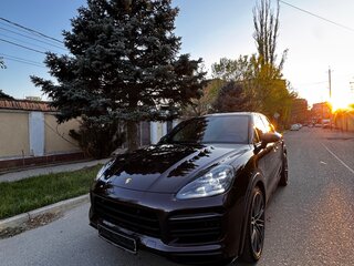 2019 Porsche Cayenne III, коричневый, 4500000 рублей, вид 3