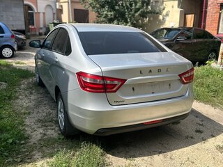 2021 Lada (ВАЗ) Vesta I, серебристый, 900000 рублей, вид 4