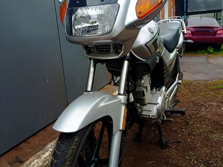 2014 Yamaha YBR125, серебристый, 200000 рублей, вид 1