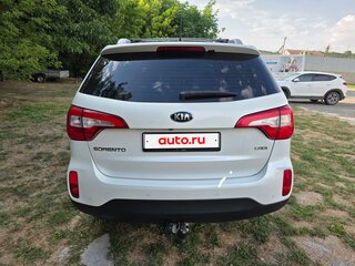 2014 Kia Sorento II Рестайлинг, белый, 1950000 рублей, вид 3
