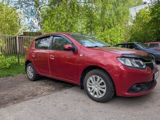 2014 Renault Sandero II, красный, 750000 рублей, вид 5