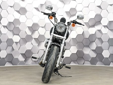 2016 Harley-Davidson Sportster 883, чёрный, 799000 рублей, вид 5