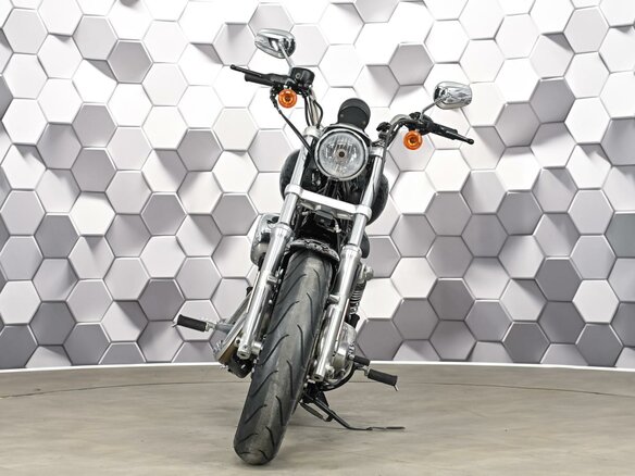 2016 Harley-Davidson Sportster 883, чёрный, 799000 рублей - вид 4