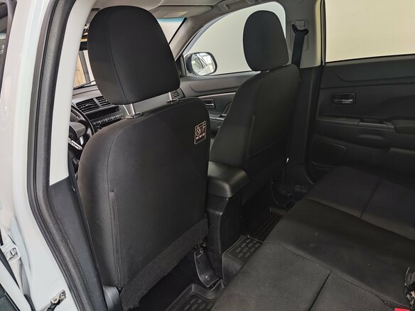 2011 Mitsubishi ASX I, белый, 840000 рублей - вид 17
