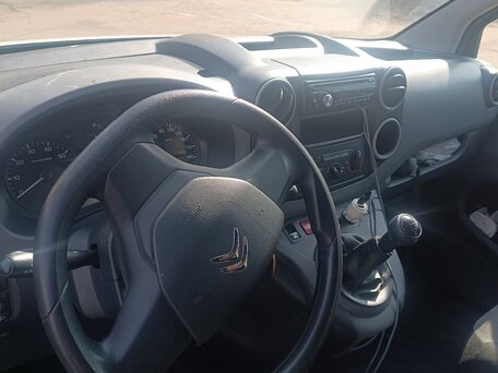 2021 Citroen Berlingo, белый, 1500000 рублей, вид 4